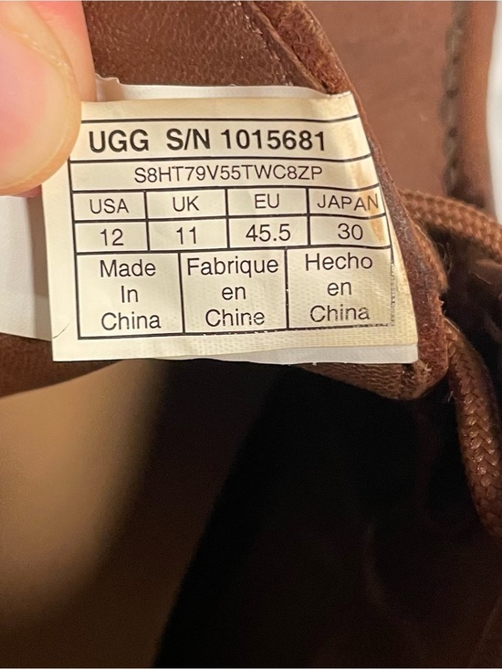 UGG Australia Hendrickson Capra Chukka Boot in Chestnut, 12